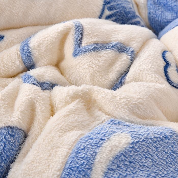 91家纺网 家纺一手货源 找家纺 金多美家纺 2025新款AB版雪花绒羊羔绒冬被被子被芯 心心相印