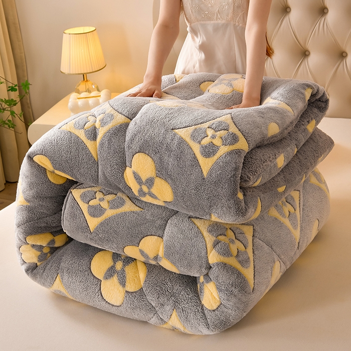 91家纺网 家纺一手货源 找家纺 金多美家纺 2025新款AB版雪花绒羊羔绒冬被被子被芯 时尚格调