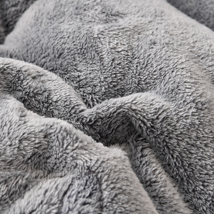 91家纺网 家纺一手货源 找家纺 金多美家纺 2025新款AB版雪花绒羊羔绒冬被被子被芯 灰色情怀