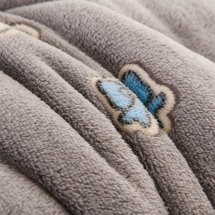 91家纺网 家纺一手货源 找家纺 金多美家纺 2025新款AB版雪花绒羊羔绒冬被被子被芯 萌宠小白