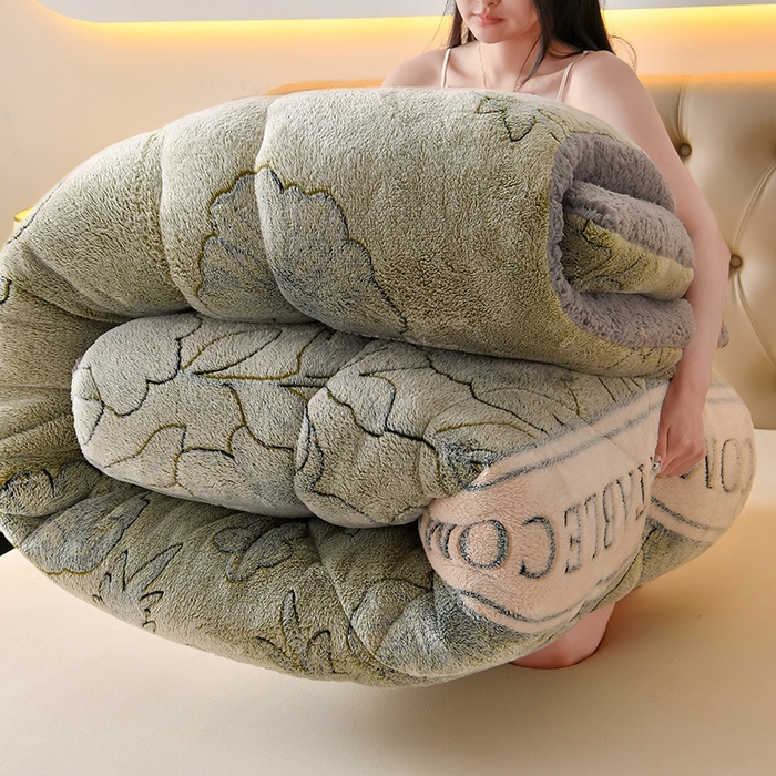 91家纺网 家纺一手货源 找家纺 金多美家纺 2025新款AB版雪花绒羊羔绒冬被被子被芯 绿茶情话