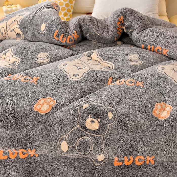 91家纺网 家纺一手货源 找家纺 金多美家纺 2025新款AB版雪花绒羊羔绒冬被被子被芯 幸福小熊