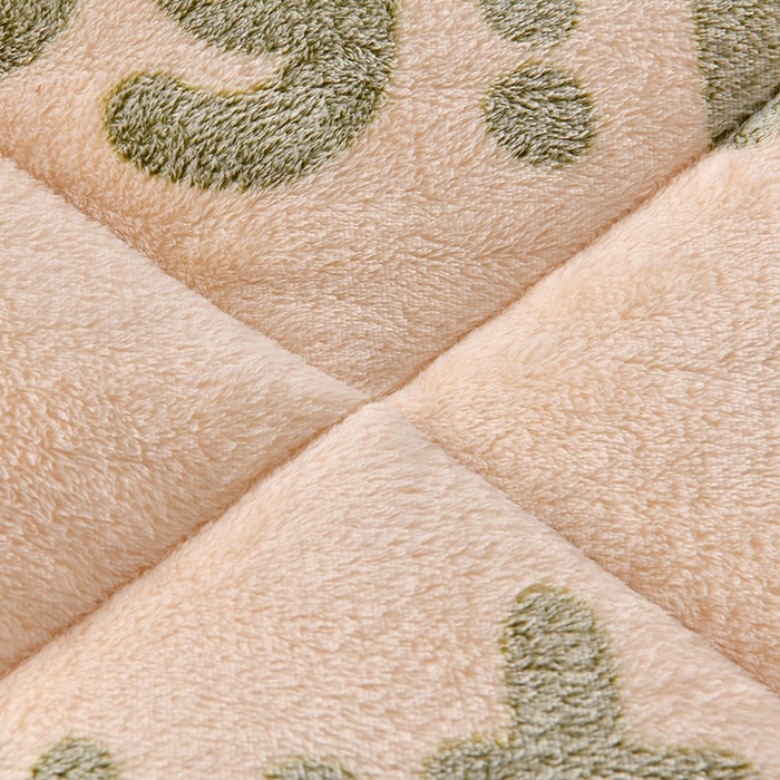 91家纺网 家纺一手货源 找家纺 金多美家纺 2025新款AB版雪花绒羊羔绒冬被被子被芯 字母狗