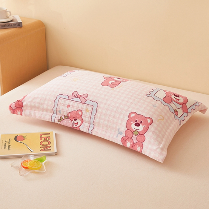 91家纺网 家纺一手货源 找家纺 翎盈家纺 2025新款加厚高克重牛奶绒枕头套 快乐回忆