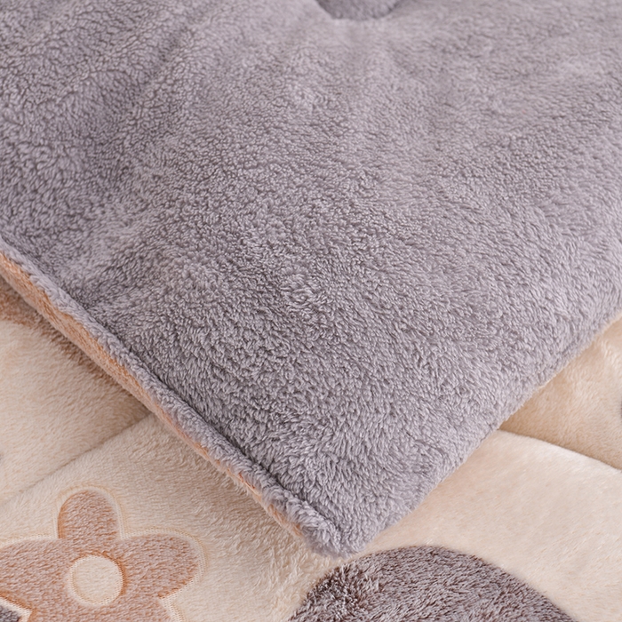 91家纺网 家纺一手货源 找家纺 金多美家纺 2025新款AB版雪花绒羊羔绒冬被被子被芯 裸婚时代