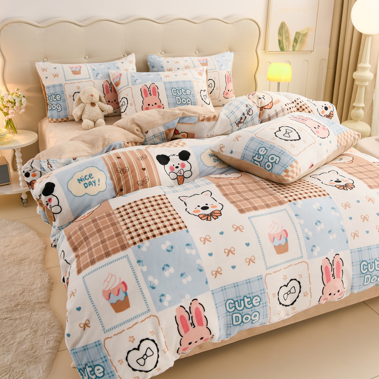 91家纺网 家纺一手货源 找家纺 紫月轩家纺 2025新款A类牛奶绒小清新印花四件套 萌宠小窝