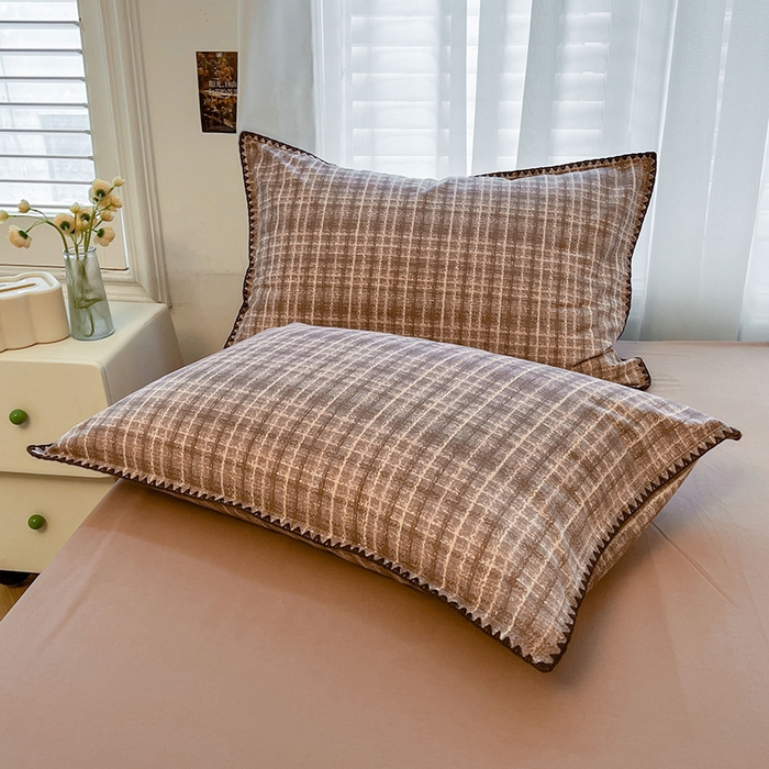 91家纺网 家纺一手货源 找家纺 莱茵家居 2025新款全棉磨毛贝壳边四件套 咖棕英伦