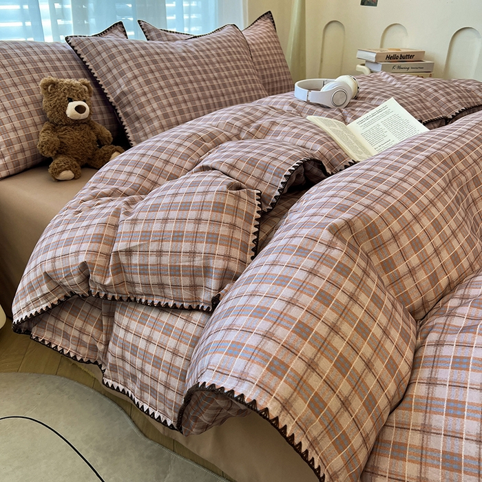 91家纺网 家纺一手货源 找家纺 莱茵家居 2025新款全棉磨毛贝壳边四件套 奶棕渐柔