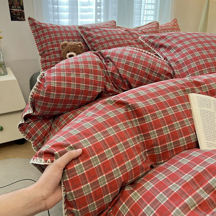 91家纺网 家纺一手货源 找家纺 莱茵家居 2025新款全棉磨毛贝壳边四件套 暖红松影