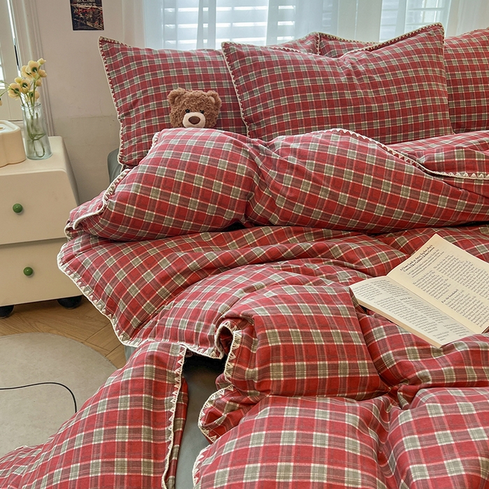 91家纺网 家纺一手货源 找家纺 莱茵家居 2025新款全棉磨毛贝壳边四件套 暖红松影