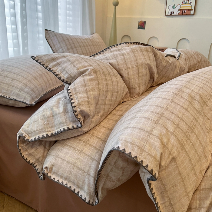 91家纺网 家纺一手货源 找家纺 莱茵家居 2025新款全棉磨毛贝壳边四件套 浅咖叠影