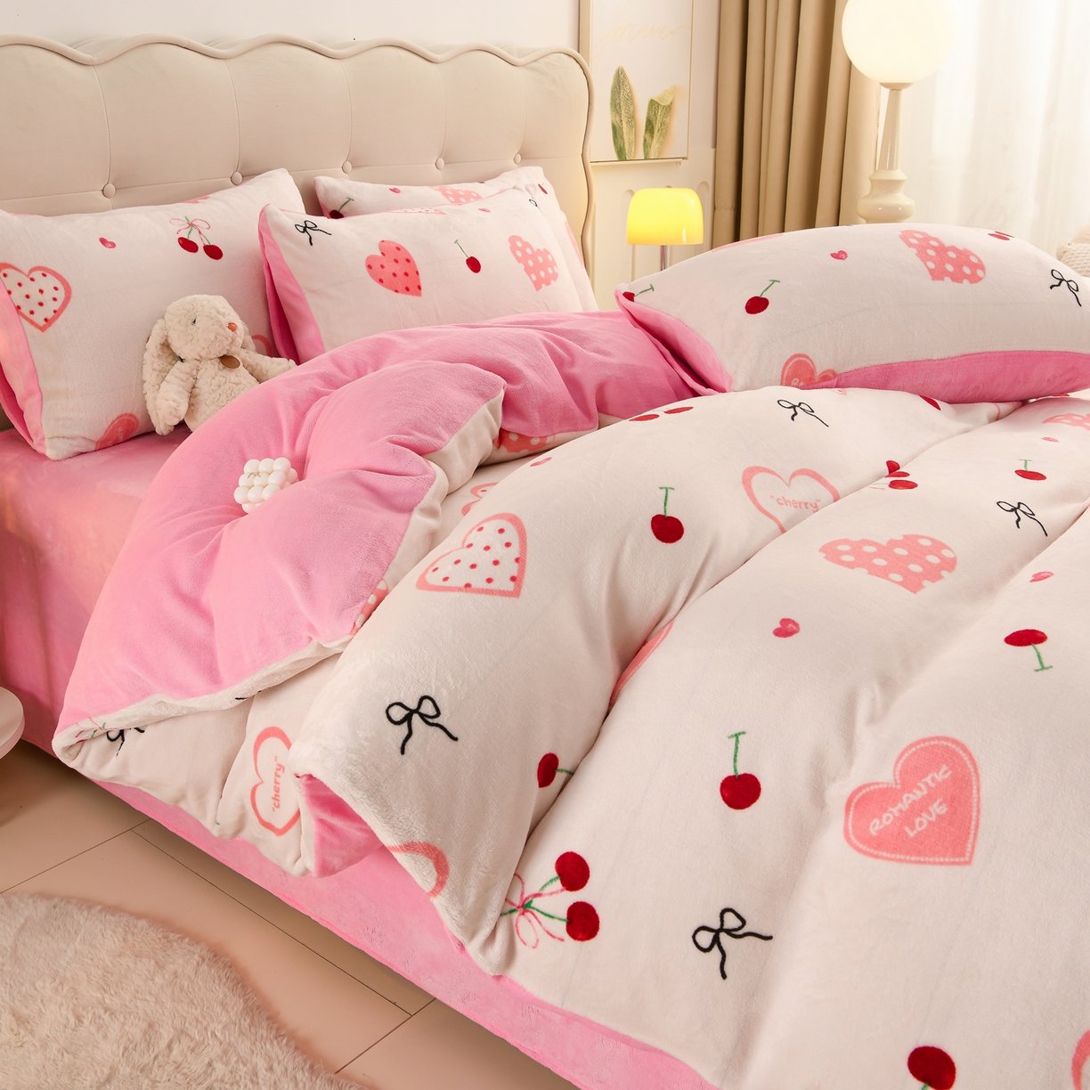 紫月轩家纺 2025新款A类牛奶绒小清新印花四件套 粉爱心