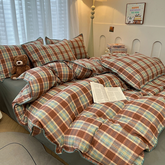 91家纺网 家纺一手货源 找家纺 莱茵家居 2025新款全棉磨毛贝壳边四件套 棕林青雾