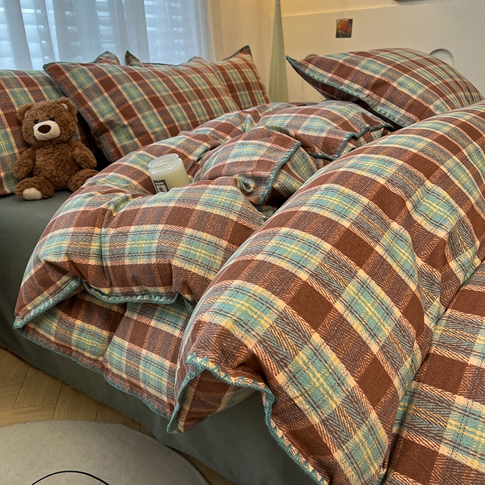 91家纺网 家纺一手货源 找家纺 莱茵家居 2025新款全棉磨毛贝壳边四件套 棕林青雾