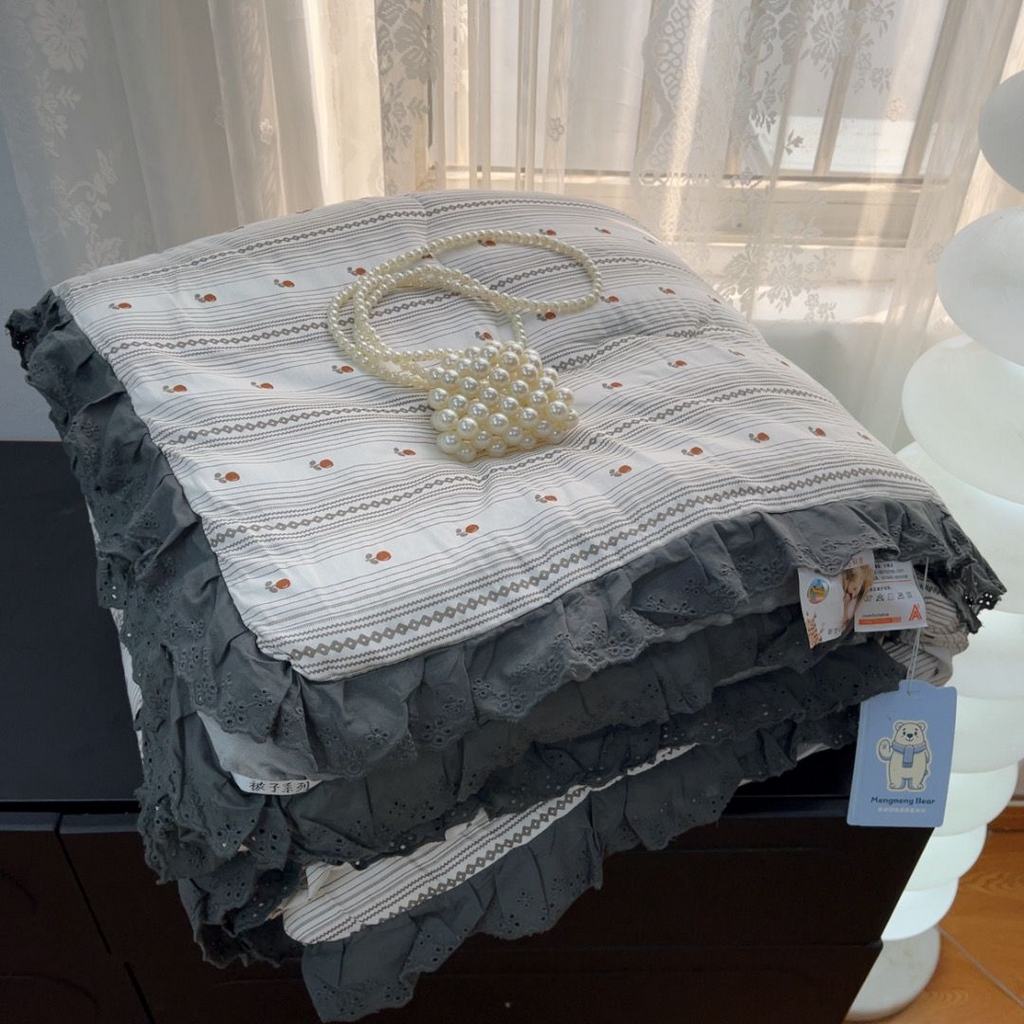 91家纺网 家纺一手货源 找家纺 （总）暖居 2025新款纯棉花边款春秋豆豆被四季通用