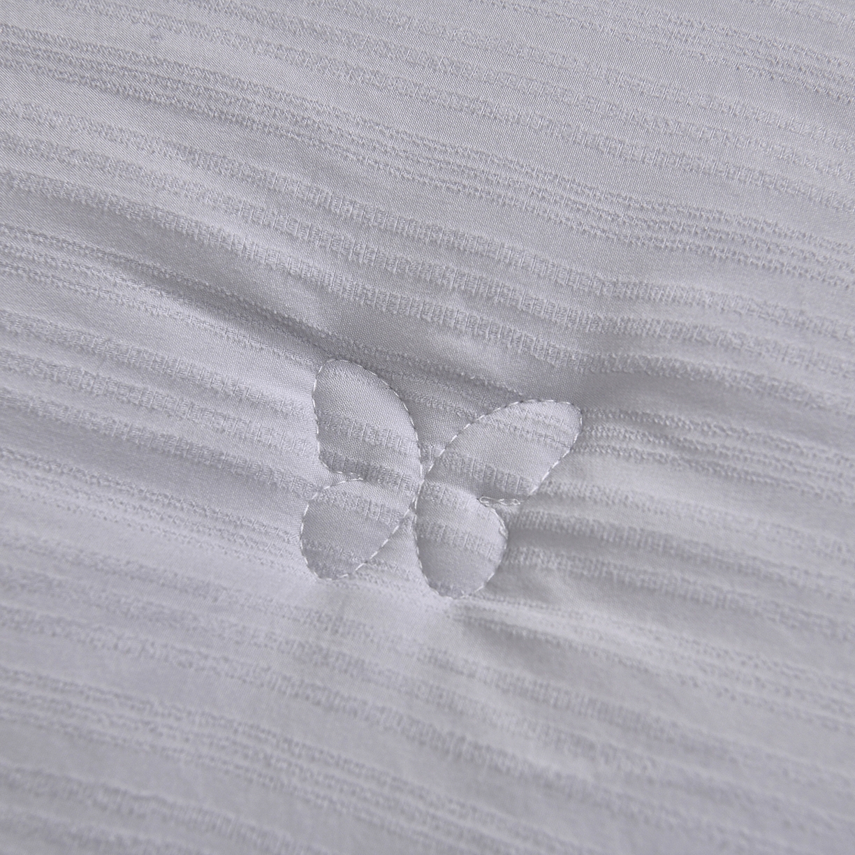 91家纺网 家纺一手货源 找家纺 典曼家纺 2025新款A类立体提花烫钻被被子被芯-蝶恋花 蝶恋花星空灰