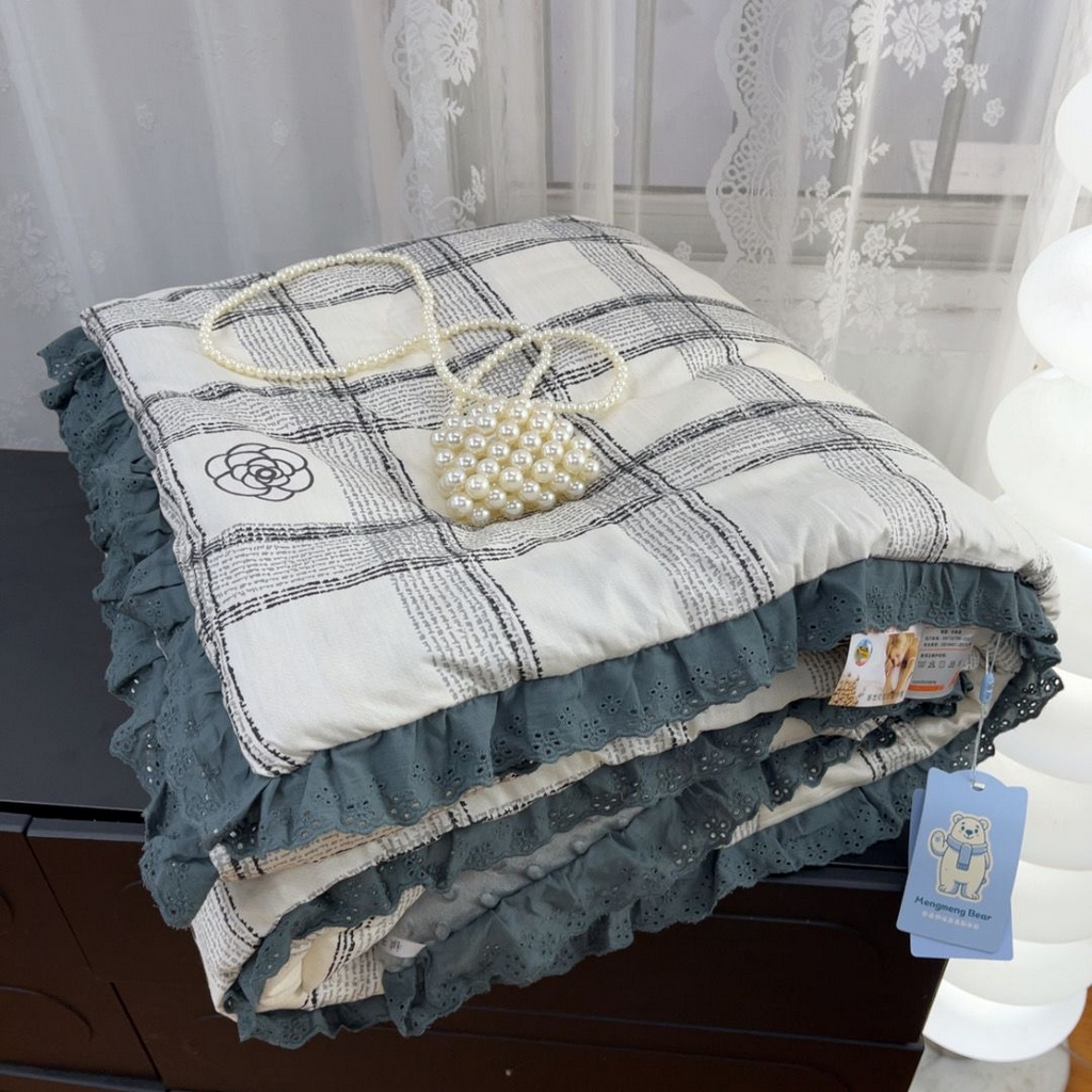 91家纺网 家纺一手货源 找家纺 （总）暖居 2025新款纯棉花边款春秋豆豆被四季通用