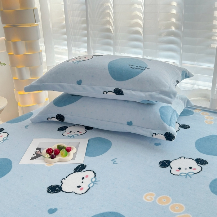 91家纺网 家纺一手货源 找家纺 翎盈家纺 2025新款加厚高克重牛奶绒枕头套 帕恰狗-蓝