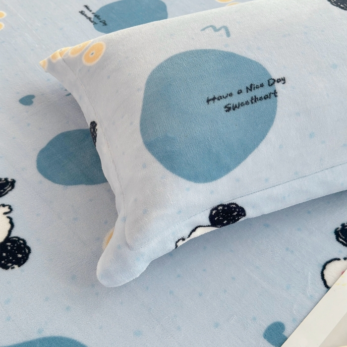 91家纺网 家纺一手货源 找家纺 翎盈家纺 2025新款加厚高克重牛奶绒枕头套 帕恰狗-蓝