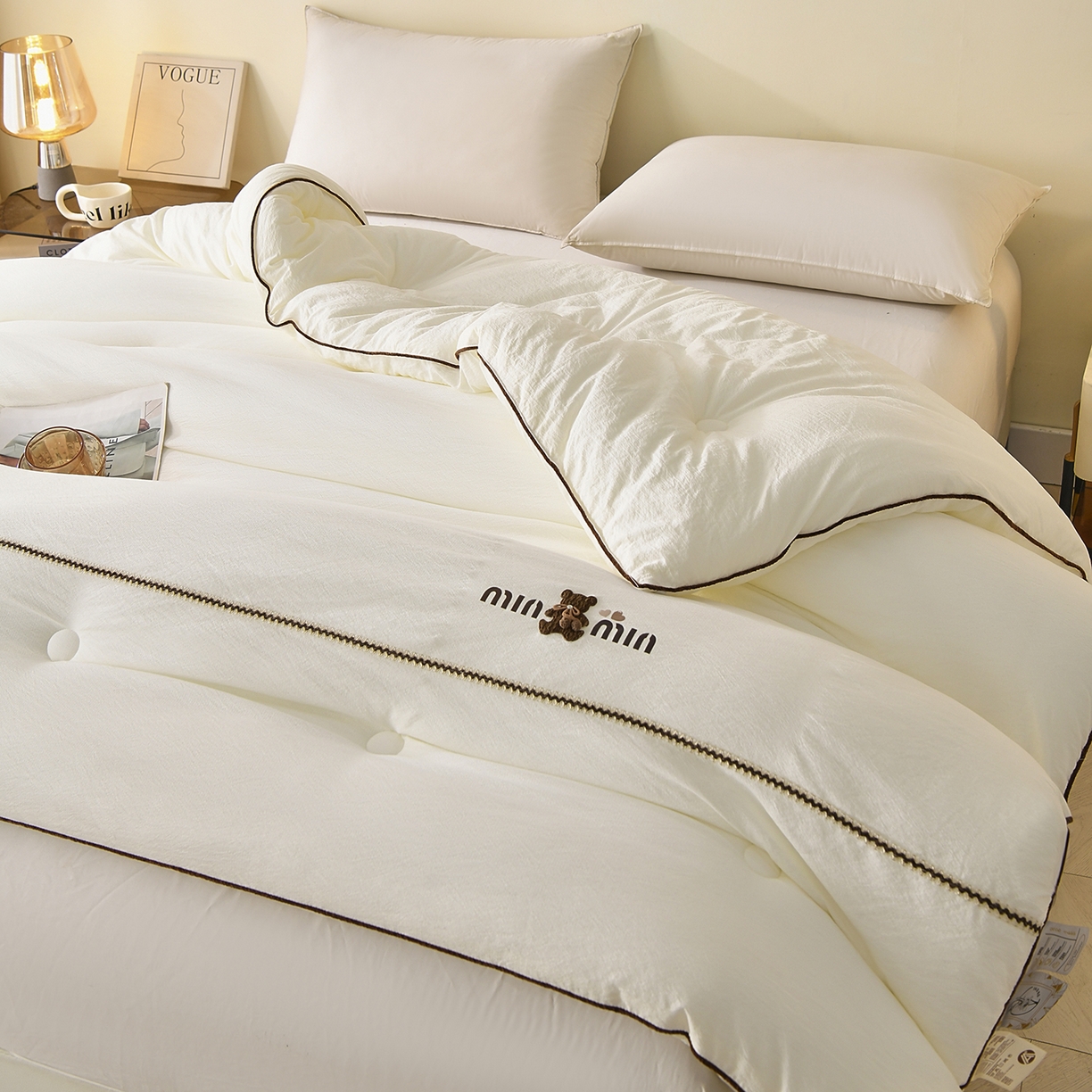 91家纺网 家纺一手货源 找家纺 （总）典曼家纺 2025新款蕾丝球球熊被子被芯