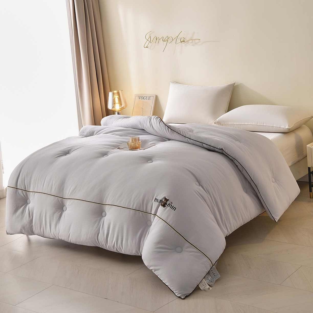 91家纺网 家纺一手货源 找家纺 典曼家纺 2025新款蕾丝球球熊被子被芯 蕾丝球球熊 星空灰