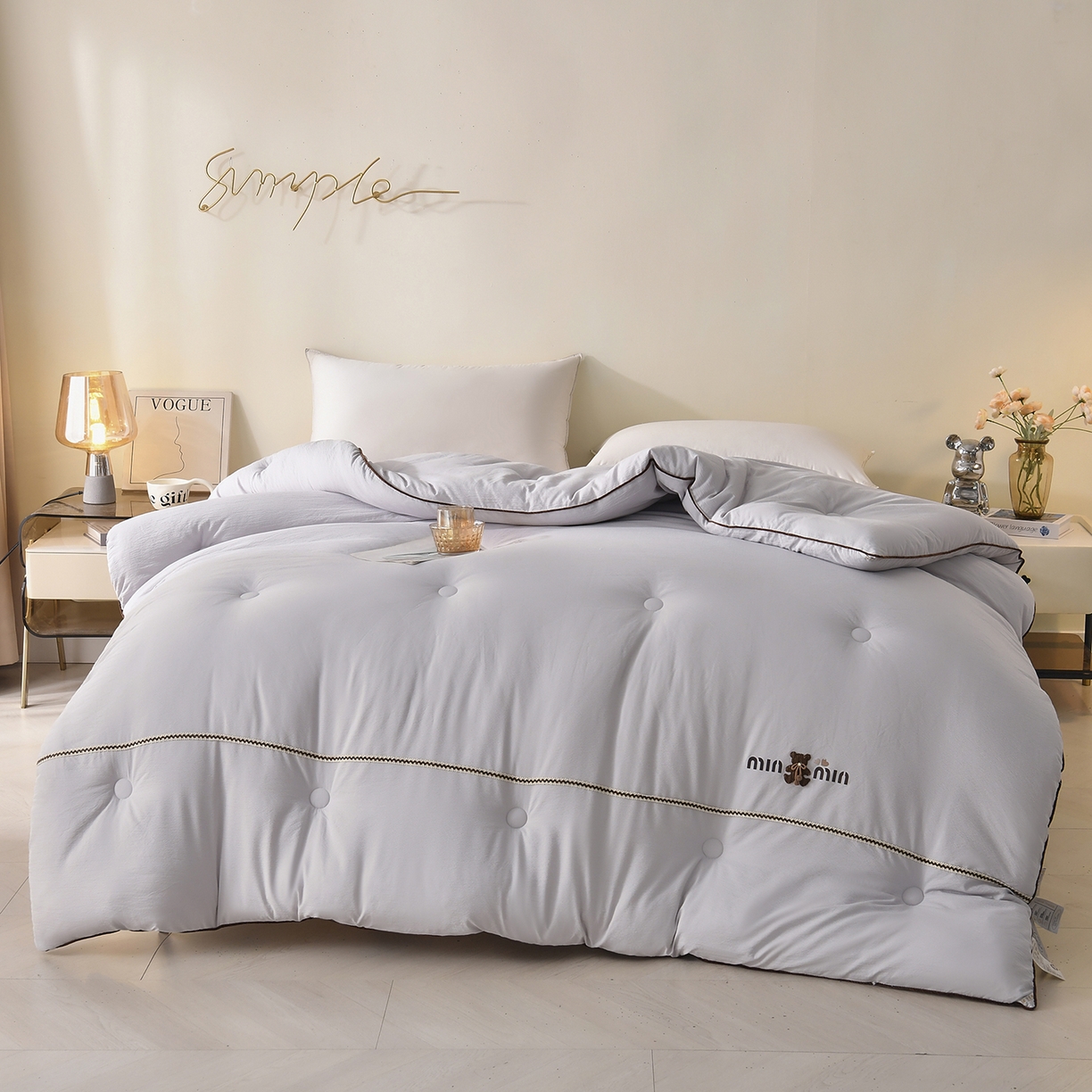 91家纺网 家纺一手货源 找家纺 典曼家纺 2025新款蕾丝球球熊被子被芯 蕾丝球球熊 星空灰