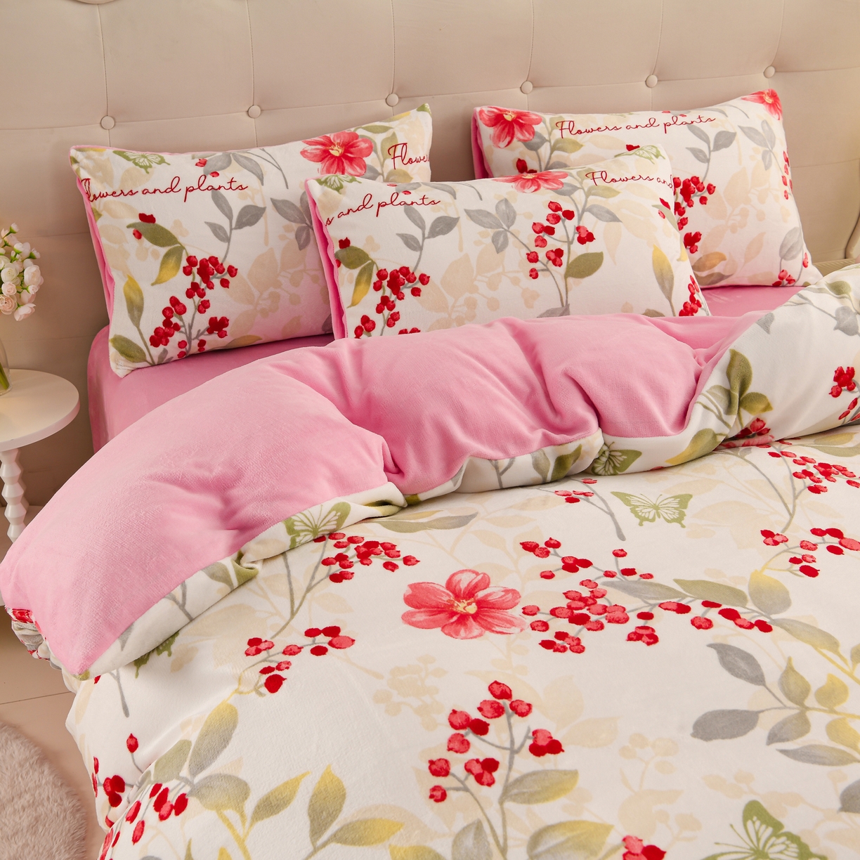 91家纺网 家纺一手货源 找家纺 紫月轩家纺 2025新款A类牛奶绒小清新印花四件套 樱花雨