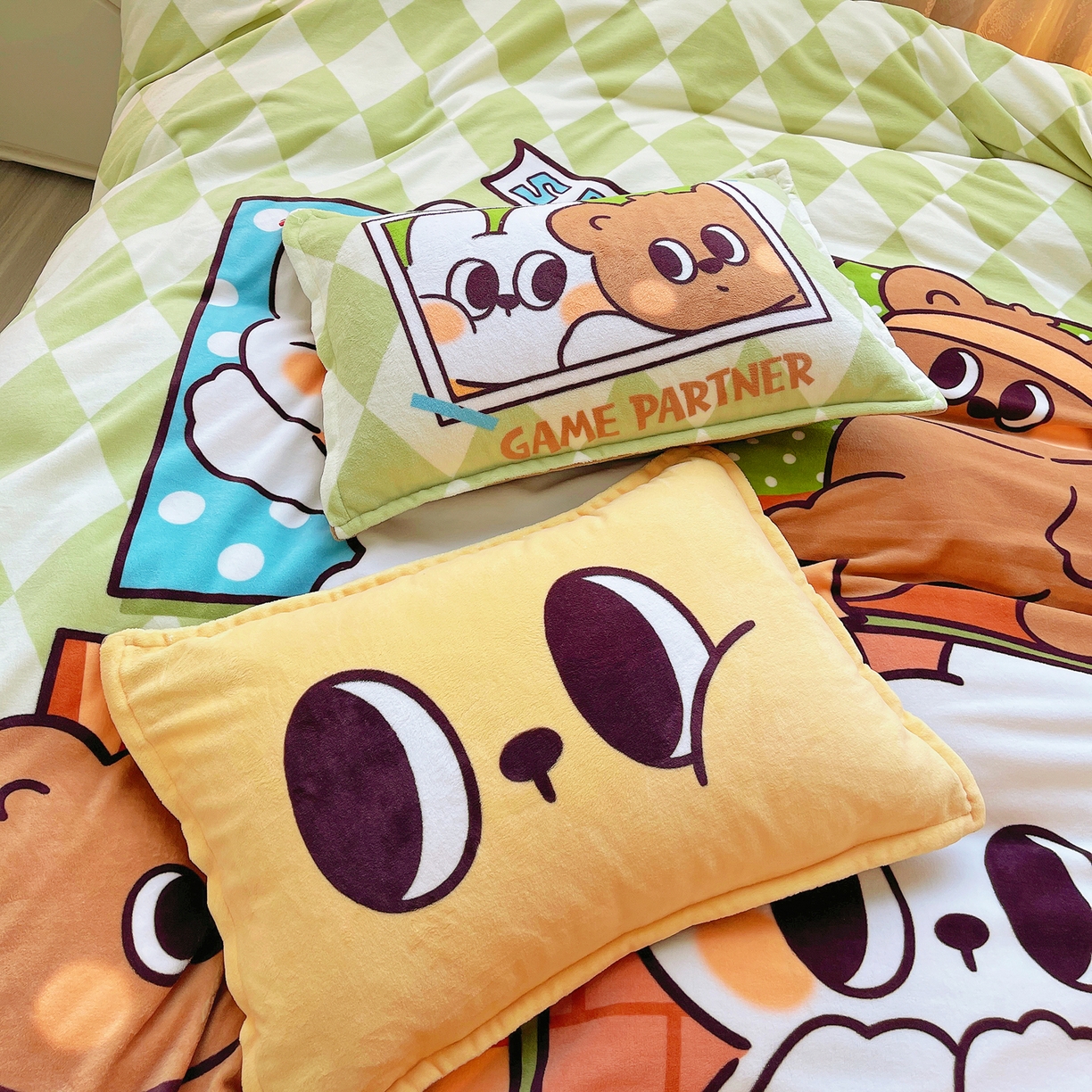 91家纺网 家纺一手货源 找家纺 （总）炫拼家纺 2025新款大版数码印花卡通高克重牛奶绒四件套