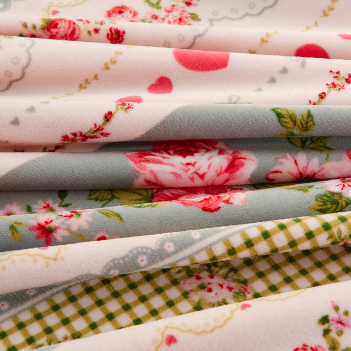 91家纺网 家纺一手货源 找家纺 紫月轩家纺 2025新款A类牛奶绒小清新印花四件套 田园花海