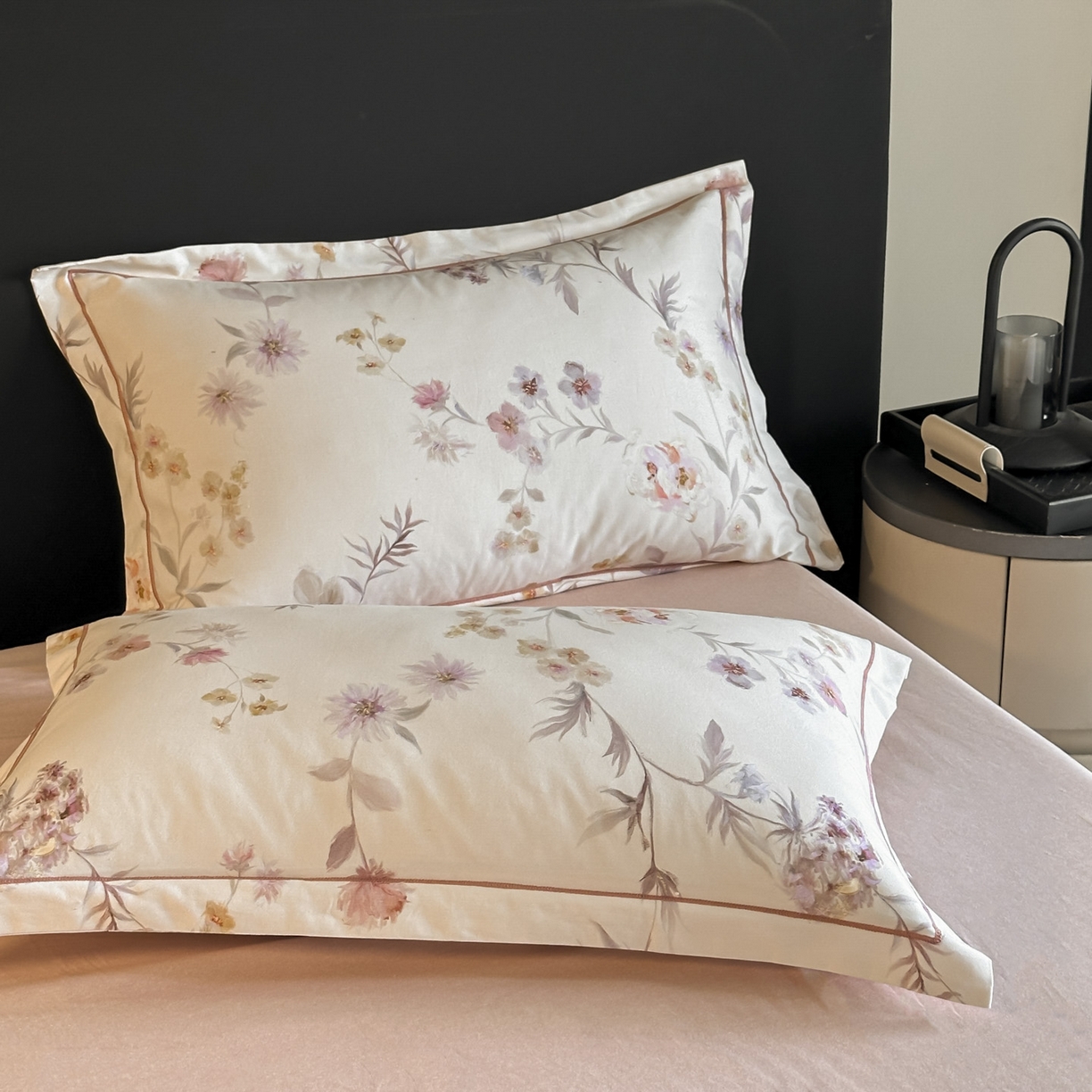 91家纺网 家纺一手货源 找家纺 大柏树 2025新款全棉磨毛印花四件套系列(可定制) 初茅-米