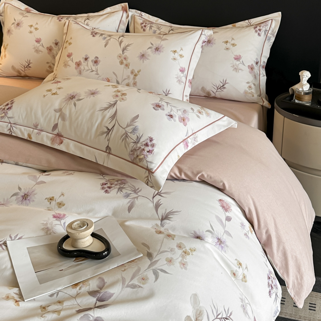 91家纺网 家纺一手货源 找家纺 大柏树 2025新款全棉磨毛印花四件套系列(可定制) 初茅-米