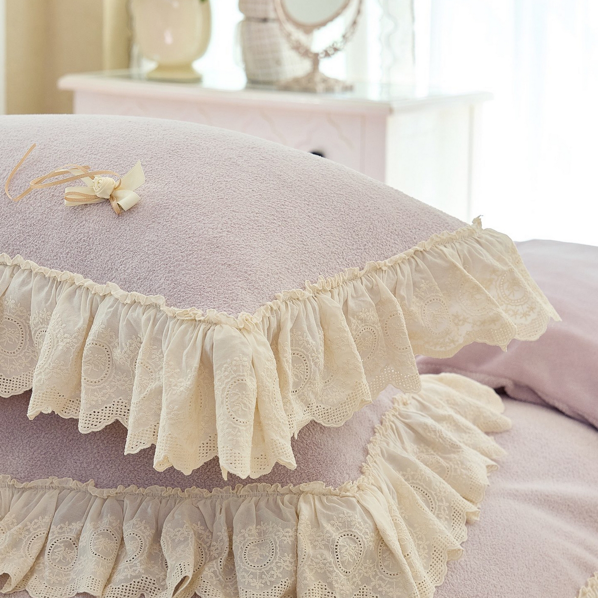 91家纺网 家纺一手货源 找家纺 玖玖爱家纺 2025新款高克重法式甜美特软艾尼绒四件套 帛紫