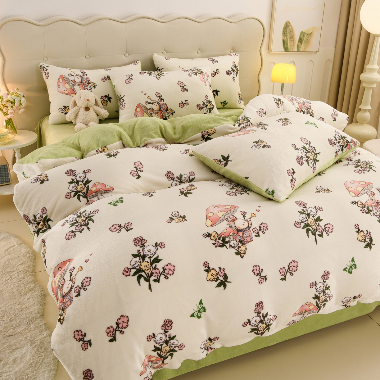 91家纺网 家纺一手货源 找家纺 紫月轩家纺 2025新款A类牛奶绒小清新印花四件套 蘑花仙踪