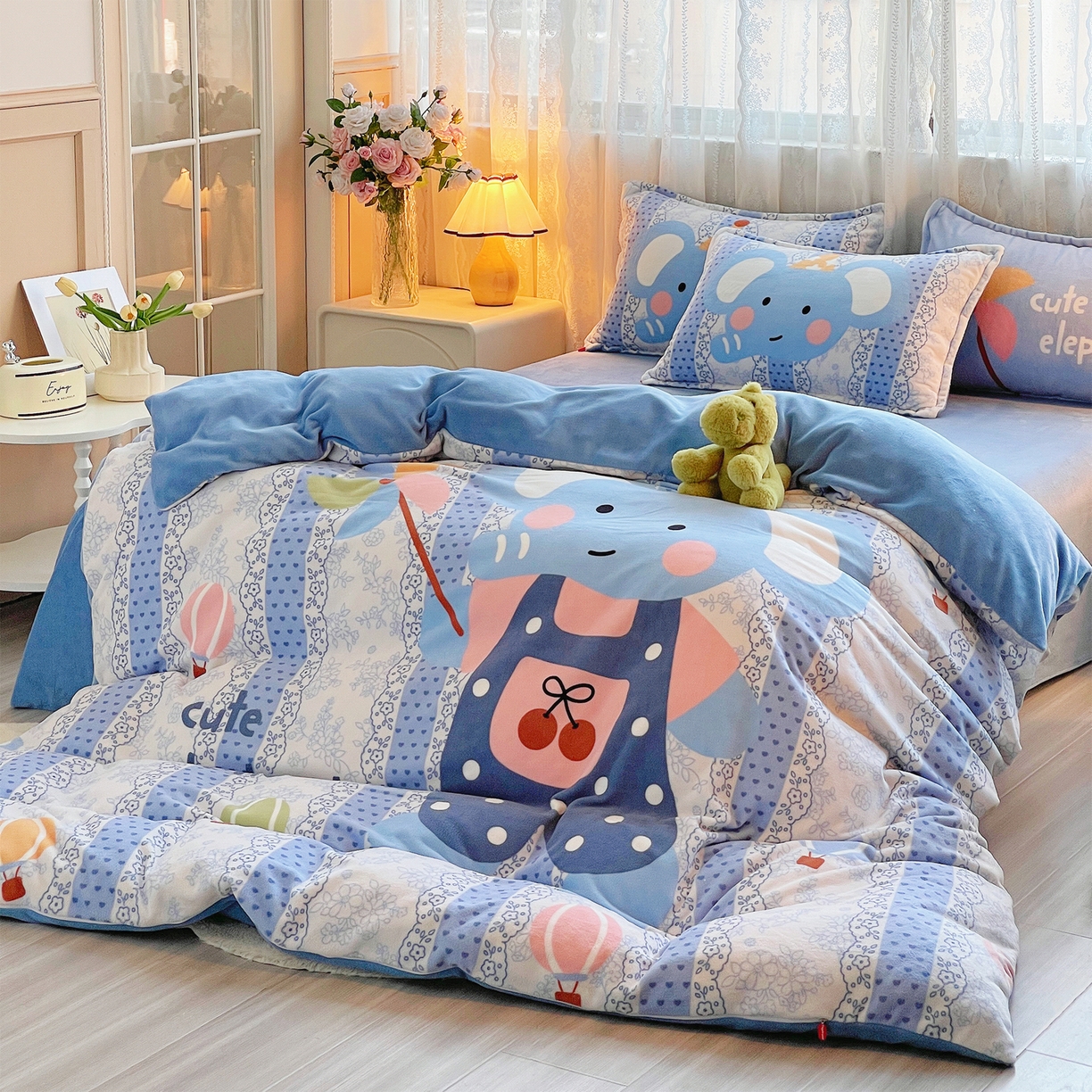 91家纺网 家纺一手货源 找家纺 （总）炫拼家纺 2025新款大版数码印花卡通高克重牛奶绒四件套