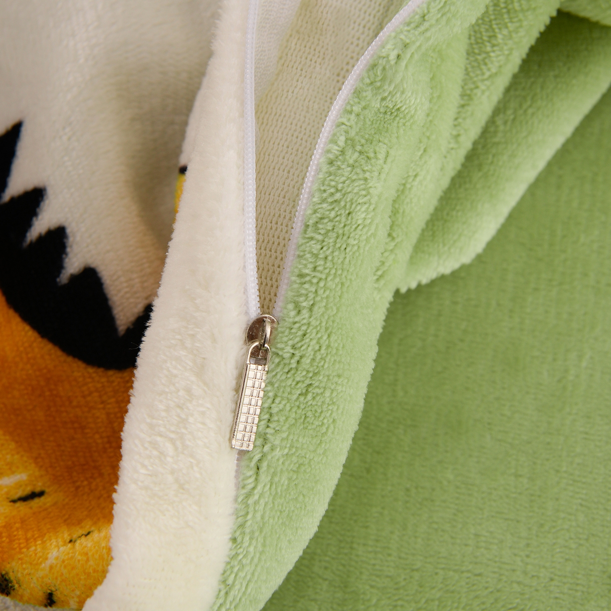 91家纺网 家纺一手货源 找家纺 紫月轩家纺 2025新款A类牛奶绒小清新印花四件套 萌龙大冒险