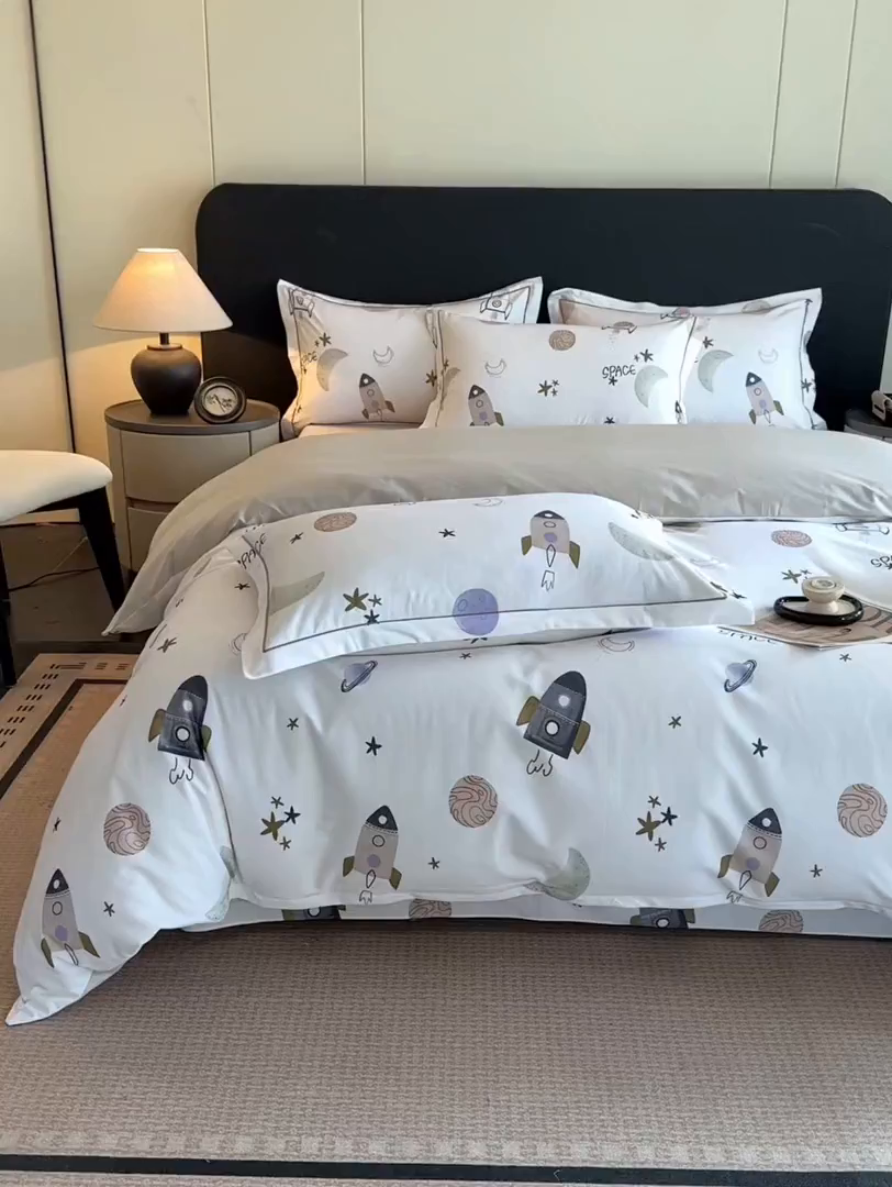 91家纺网 家纺一手货源 找家纺 大柏树 2025新款全棉磨毛印花四件套系列(可定制) 遨游太空