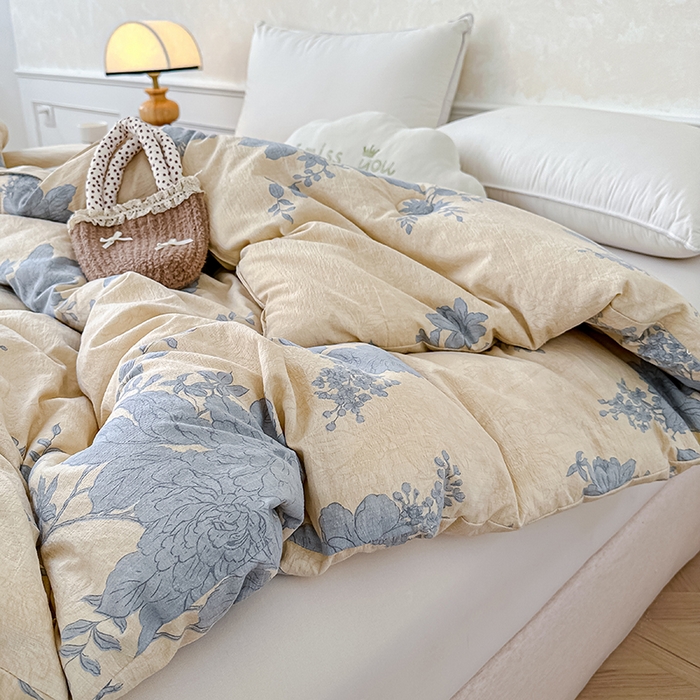 91家纺网 家纺一手货源 找家纺 （总）芯恋 25年新款亚麻风全棉花边云感冬被四季被加厚冬被