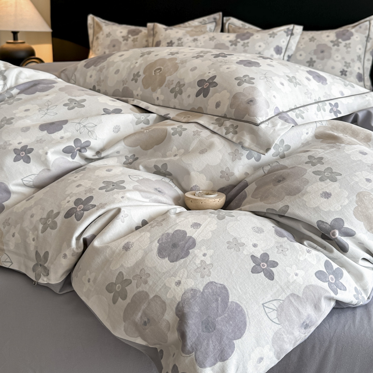 91家纺网 家纺一手货源 找家纺 大柏树 2025新款全棉磨毛印花四件套系列(可定制) 涧菓-紫