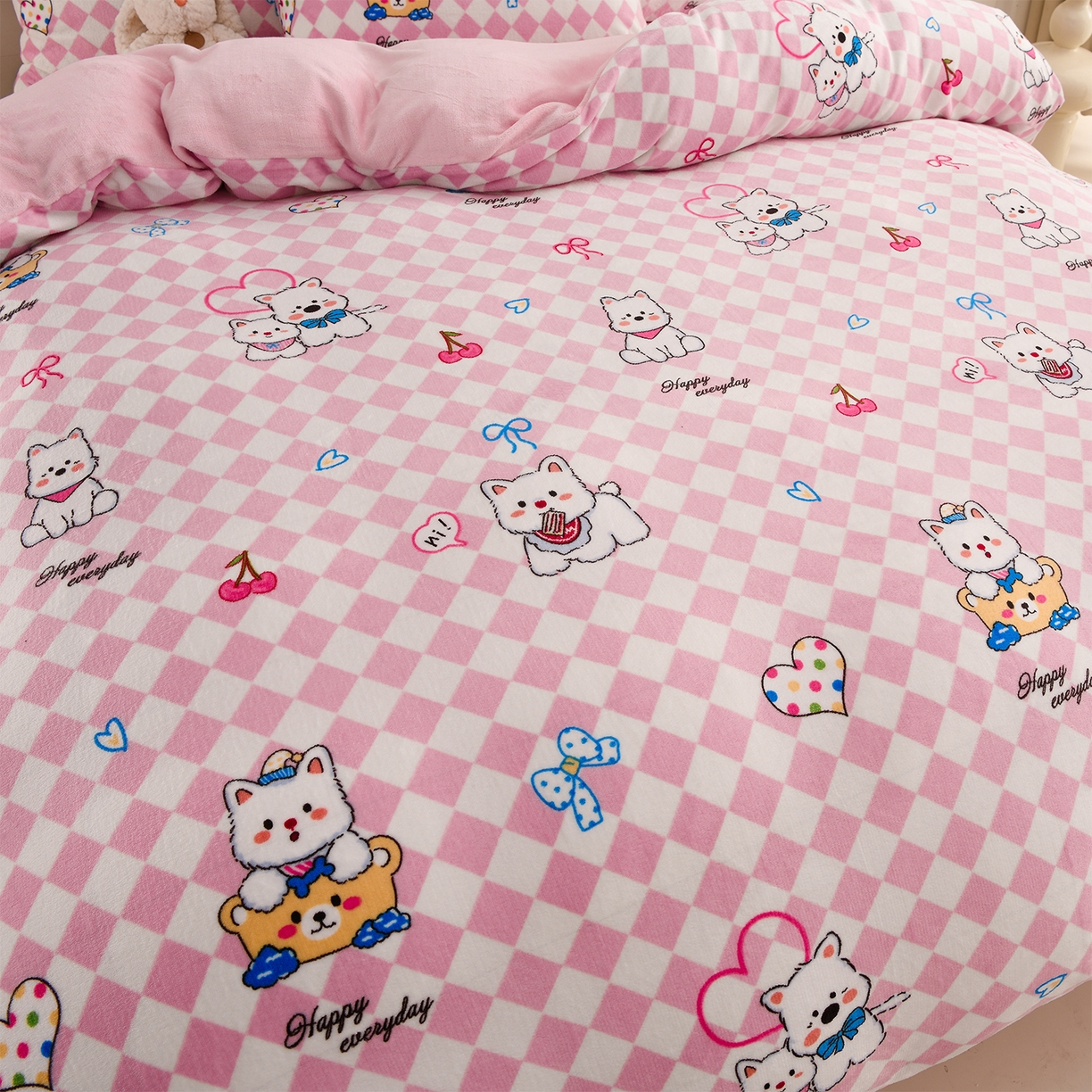 91家纺网 家纺一手货源 找家纺 紫月轩家纺 2025新款A类牛奶绒小清新印花四件套 甜心喵