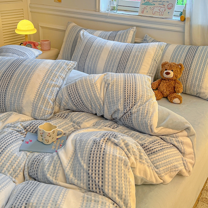 91家纺网 家纺一手货源 找家纺 （总）莱茵家居 2025新款高克重牛奶绒烂花四件套