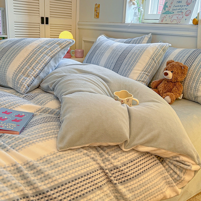 91家纺网 家纺一手货源 找家纺 （总）莱茵家居 2025新款高克重牛奶绒烂花四件套