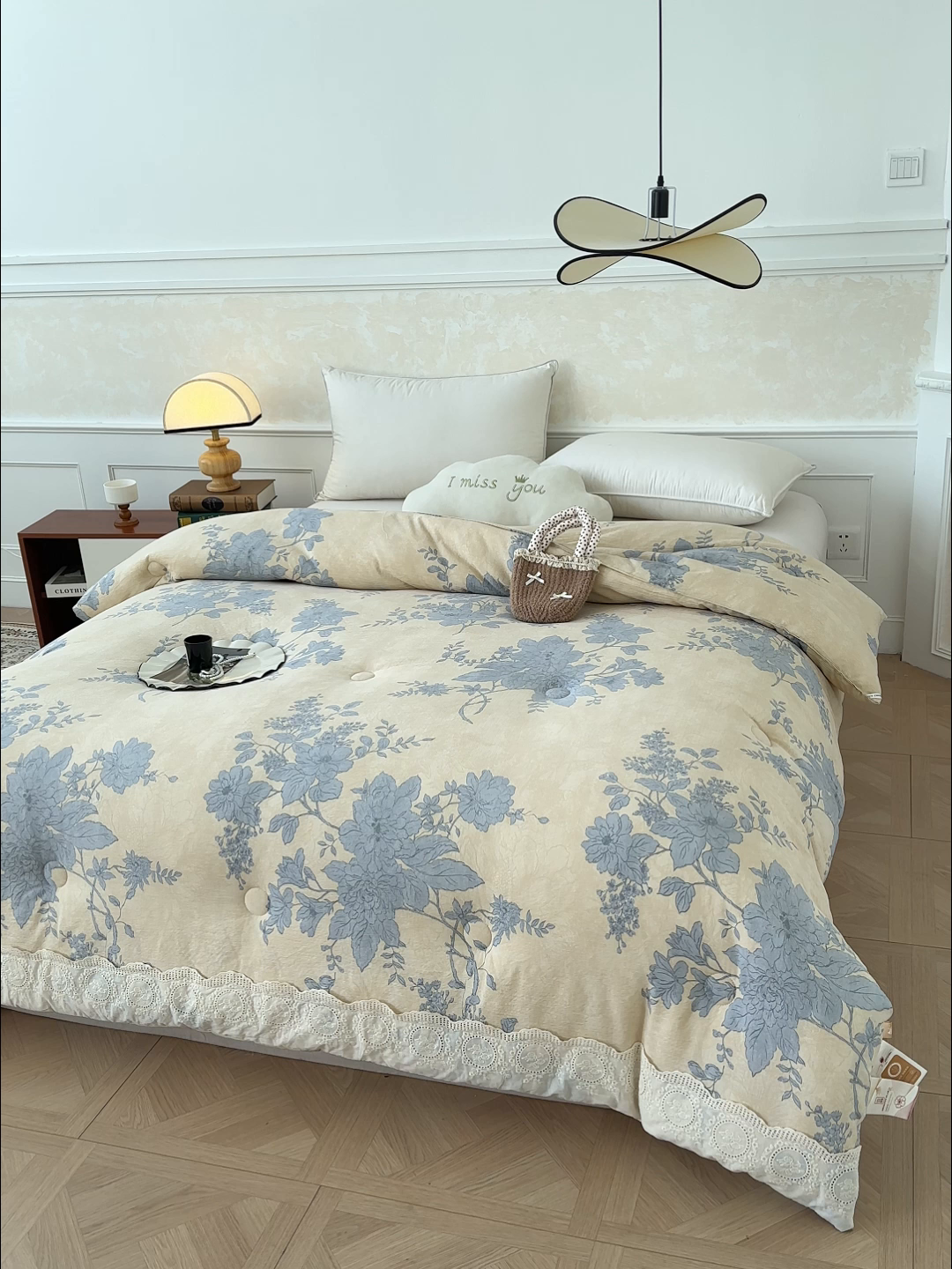 91家纺网 家纺一手货源 找家纺 （总）芯恋 25年新款亚麻风全棉花边云感冬被四季被加厚冬被