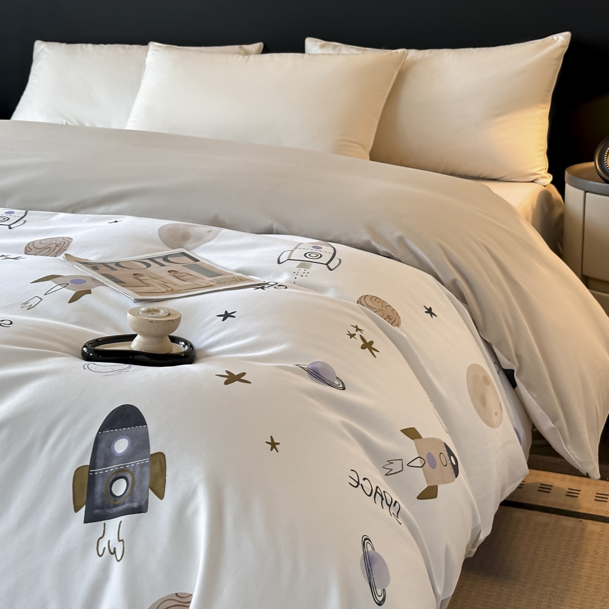 91家纺网 家纺一手货源 找家纺 大柏树 2025新款全棉磨毛印花单被套系列（可定制） 遨游太空