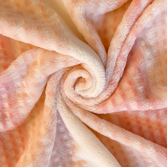 91家纺网 家纺一手货源 找家纺 莱茵家居 2025新款高克重牛奶绒烂花四件套 暖格-粉