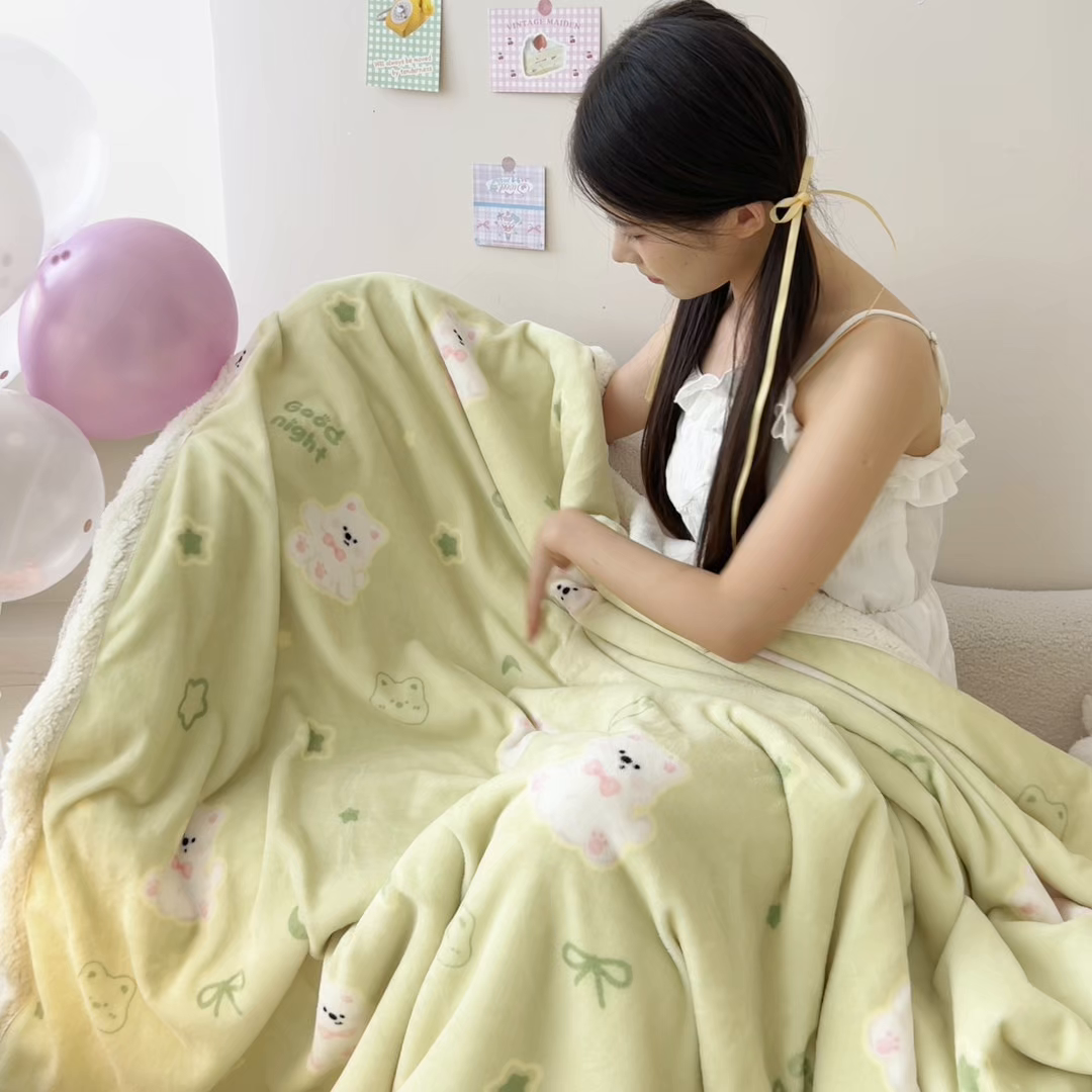 91家纺网 家纺一手货源 找家纺 沐慕 2025新款牛奶绒拼羊羔绒毛毯盖毯毯子 毛毯-青青萌宠