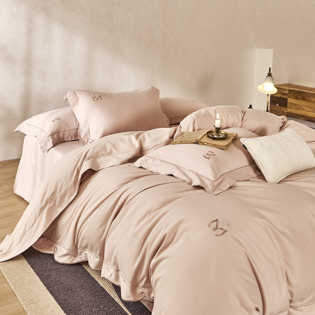 91家纺网 家纺一手货源 找家纺 玖玖爱家纺 2025新款亲肤柔软婴肤棉四件套-小邂逅 小邂逅-银牡丹