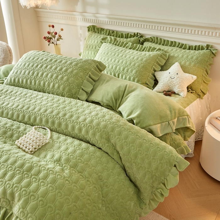 91家纺网 家纺一手货源 找家纺 怡源梦 2025新款A类牛奶绒夹棉床裙单件-甜心公主系列 绿色