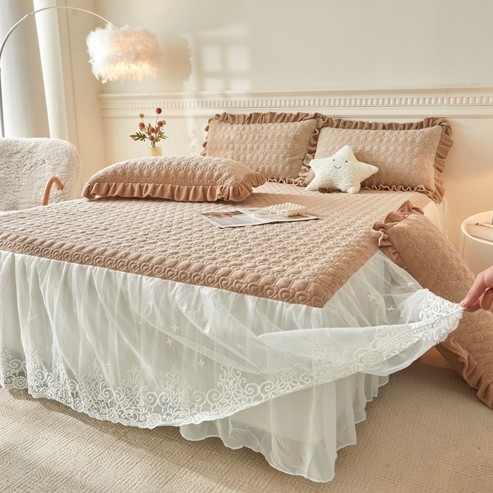 91家纺网 家纺一手货源 找家纺 怡源梦 2025新款A类牛奶绒夹棉床裙单件-甜心公主系列 咖色