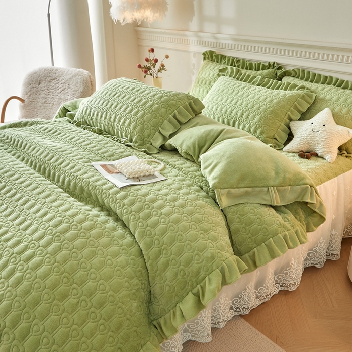 91家纺网 家纺一手货源 找家纺 怡源梦 2025新款A类牛奶绒夹棉床裙单件-甜心公主系列 绿色