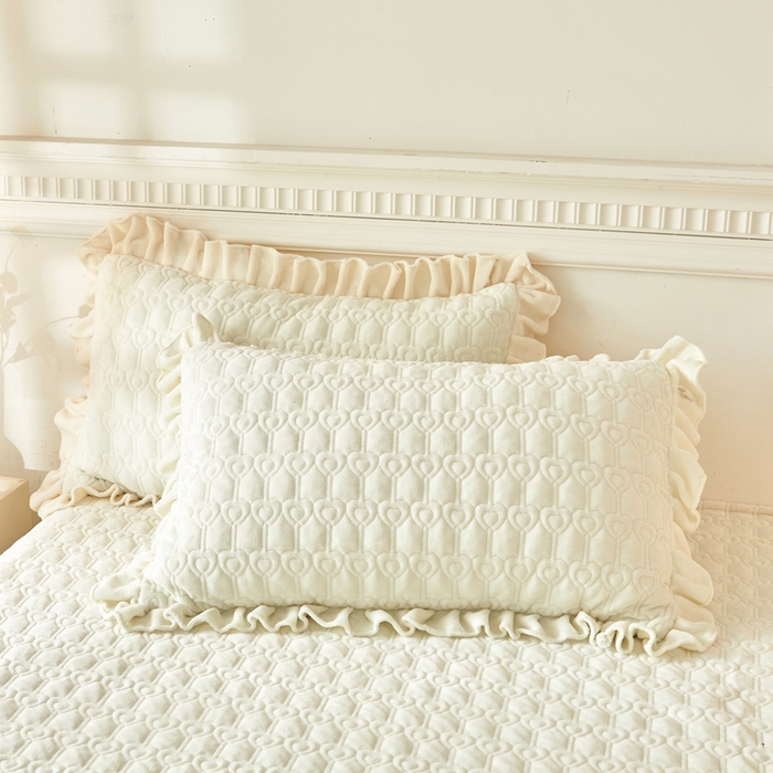 91家纺网 家纺一手货源 找家纺 怡源梦 2025新款A类牛奶绒夹棉床裙单件-甜心公主系列 米白色